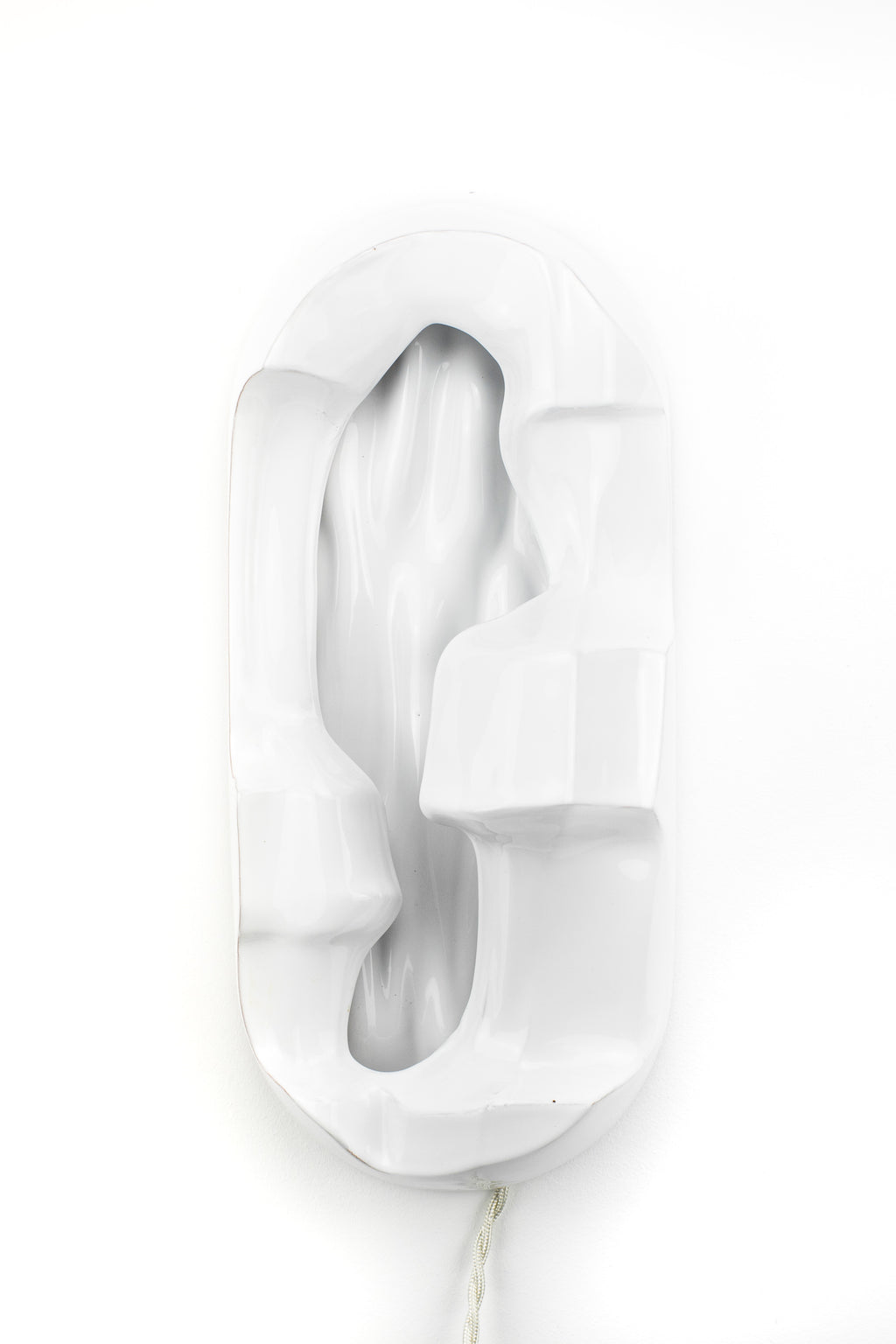 Applique Murale Design Alpe en céramique blanche Bouti